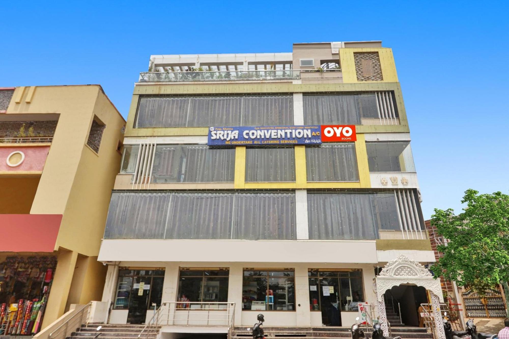 Super Hotel O Dk Reddy Square Хидерабад Екстериор снимка